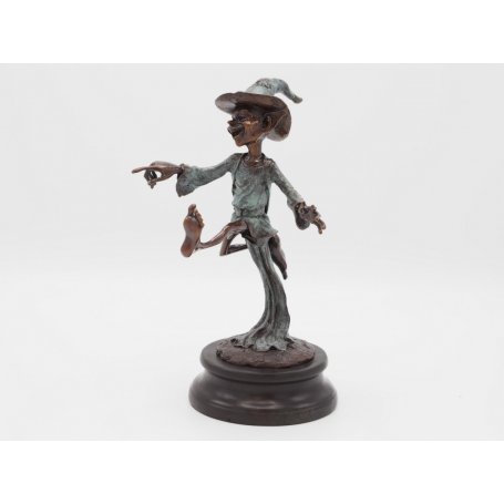 Pronssinen patsas "Hobgoblin IV"