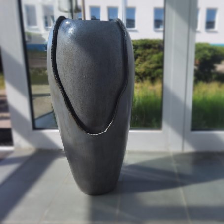 Suihkulähde vanha Vaasi