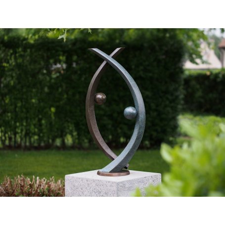 Pronssinen patsas "Modern Sculptuur"