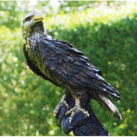 Pronssinen kotka patsas "Eagle 1"