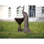 Pronssinen patsas ja allaskoriste "Peacock on a vase"