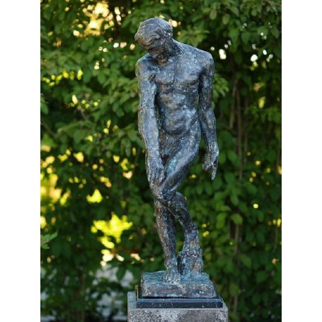 Pronssinen patsas "Adam"