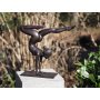 Pronssinen moderni patsas "Yoga Girl Handstand"
