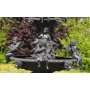 Pronssinen enkeli suihkulähde "Fountain with angels"